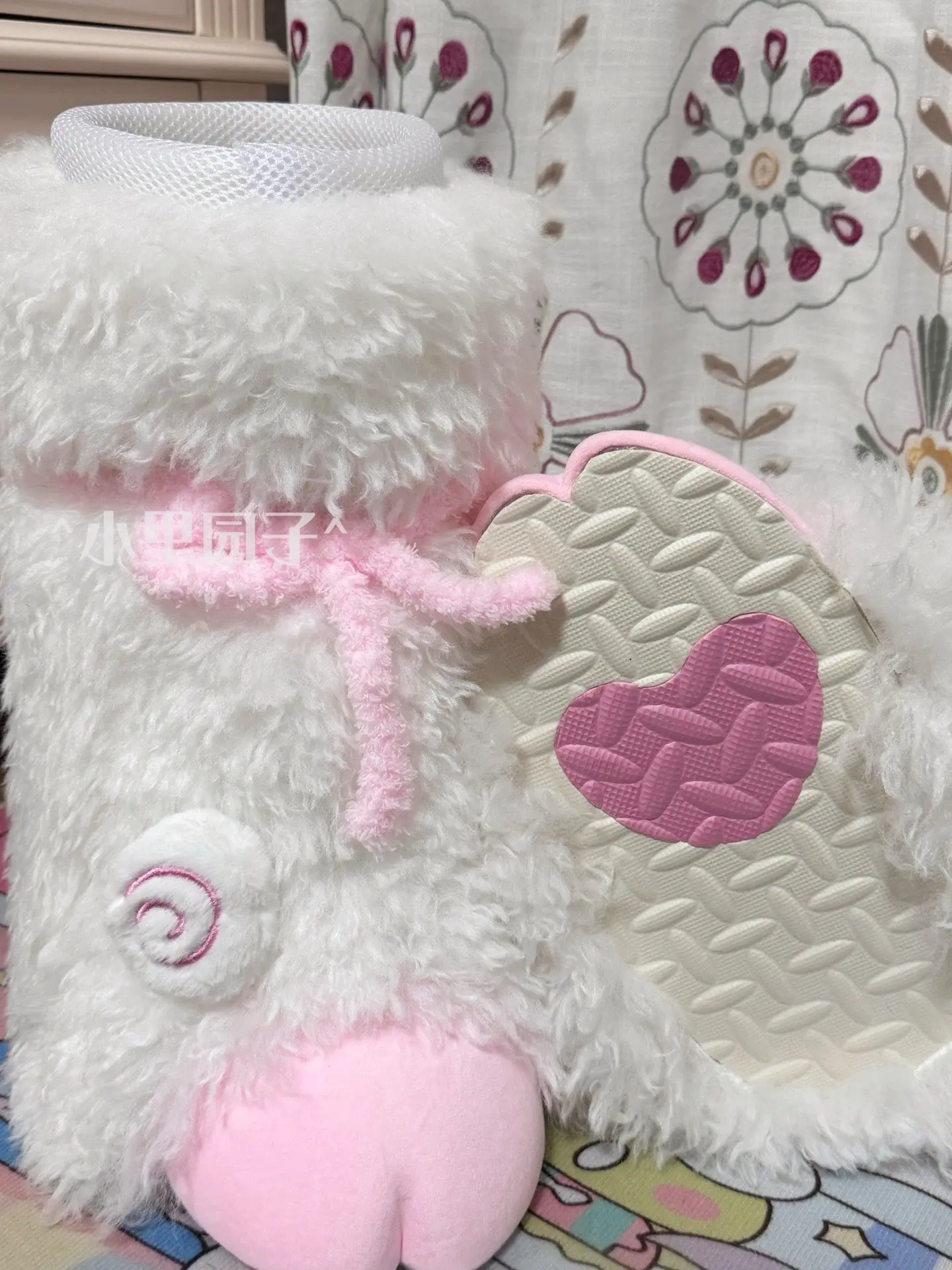 Butterfly Lamb Foot - Image 3