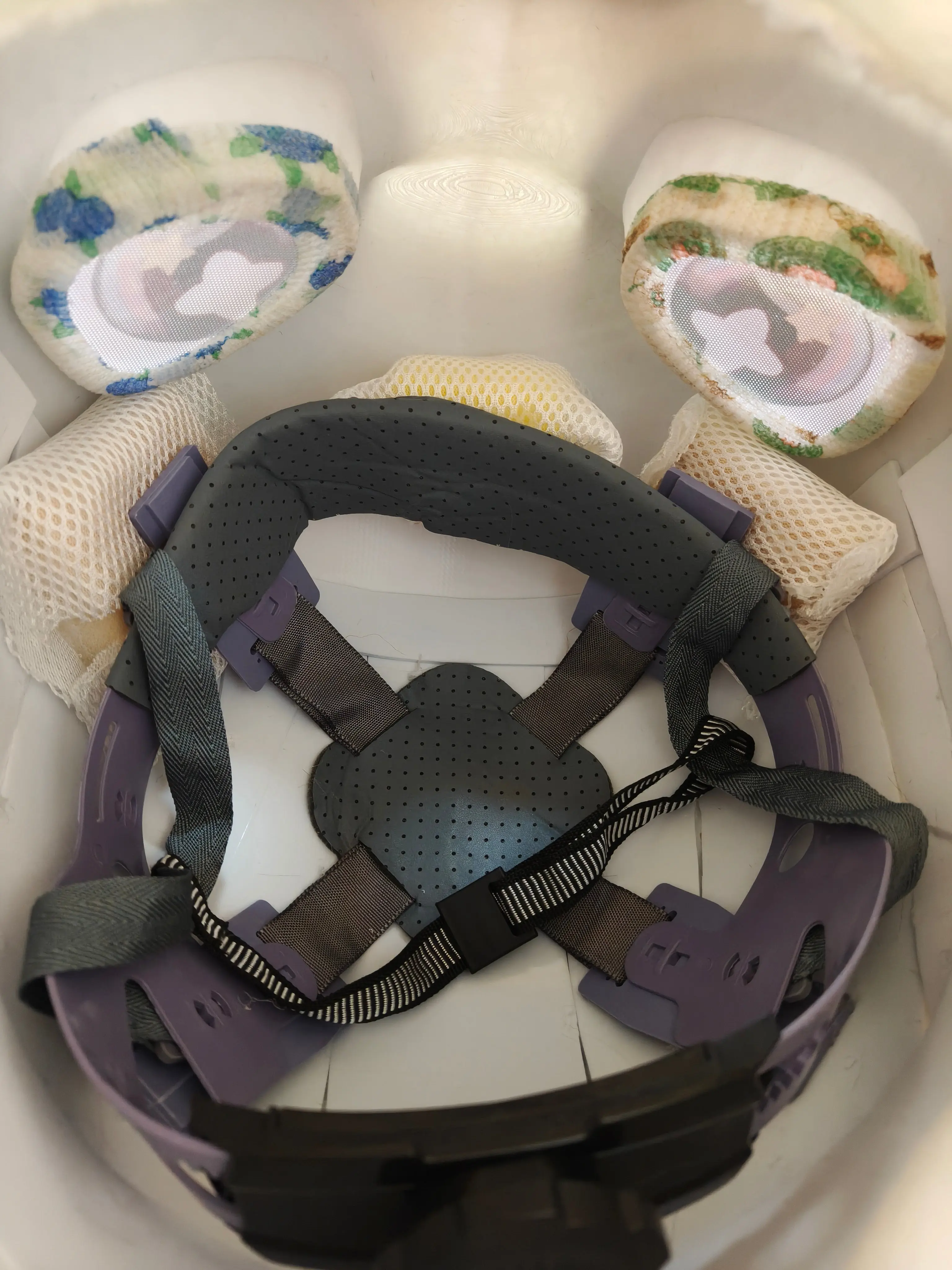 Christmas Milk Cow Kemono Head Fursuit (Gift Handpaws) - Image 4