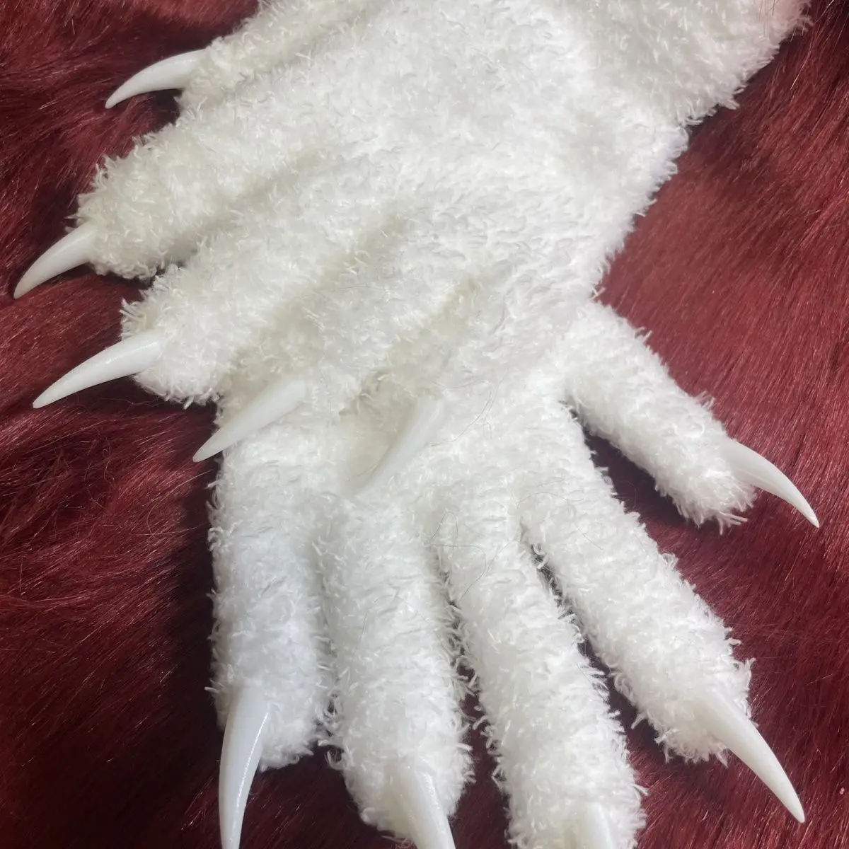 Furry kig series close-fitting claws and nails handsome plush - Image 4