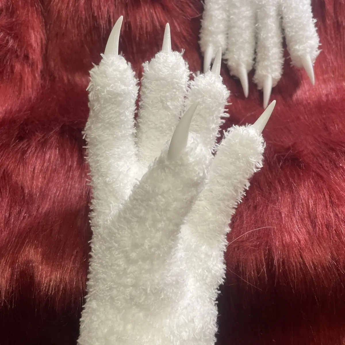 Furry kig series close-fitting claws and nails handsome plush - Image 5